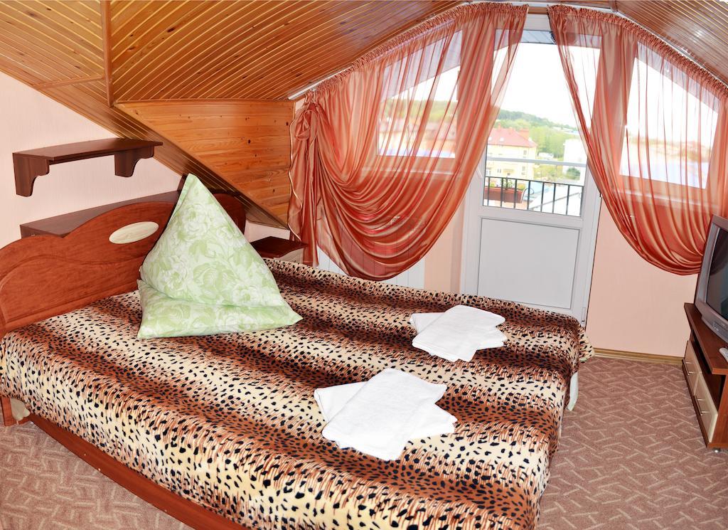 Hotel U Olega Trouskavets Chambre photo